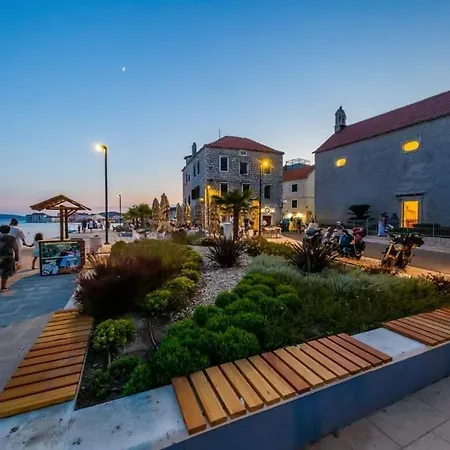 Modern Apartment Near Split & Trogir Kastela Exterior photo